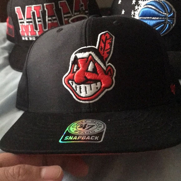 SnapBack - Picture 1 of 7